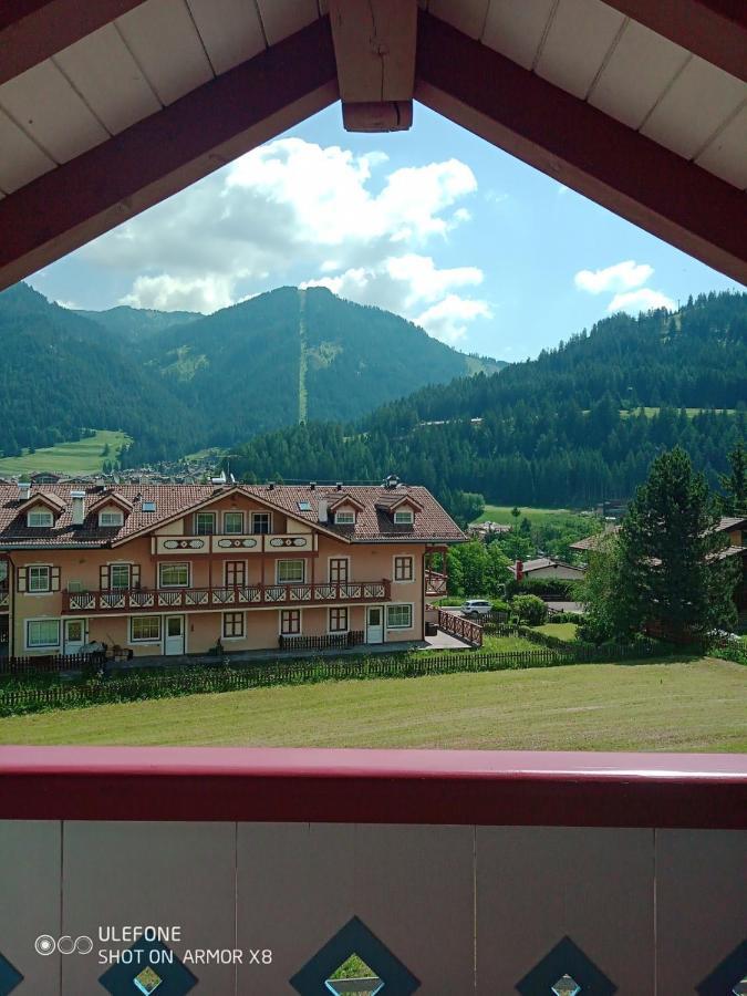 Casa Azzurra Διαμέρισμα Pozza di Fassa Εξωτερικό φωτογραφία