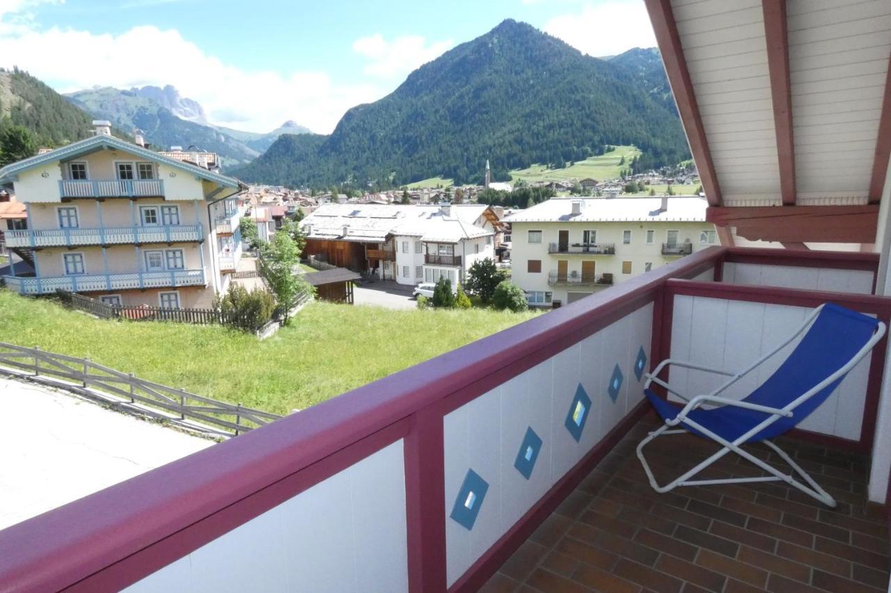 Casa Azzurra Διαμέρισμα Pozza di Fassa Εξωτερικό φωτογραφία